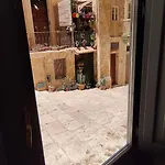 Salt 54 By Savynomad Harbour Residences Βαλέτα