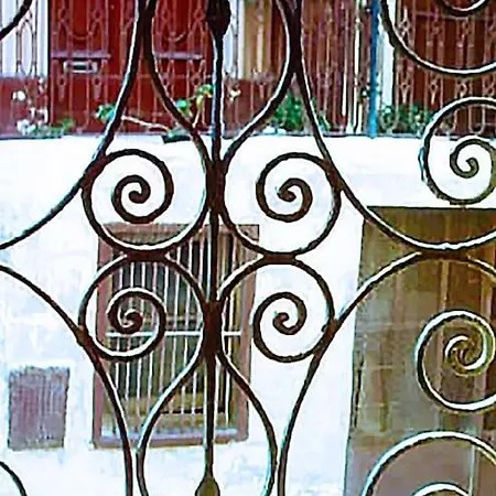 Salt 54 By Savynomad Harbour Residences Βαλέτα